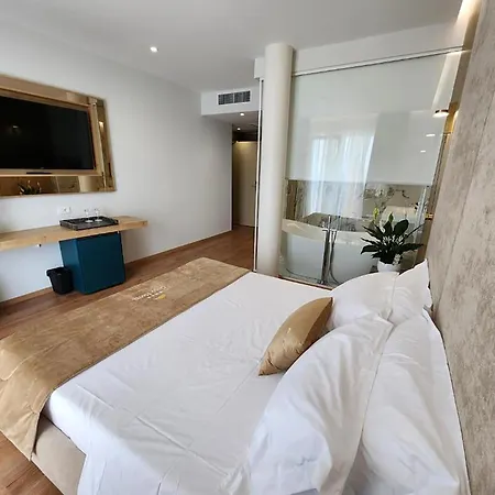 Gold 4* Vlorë