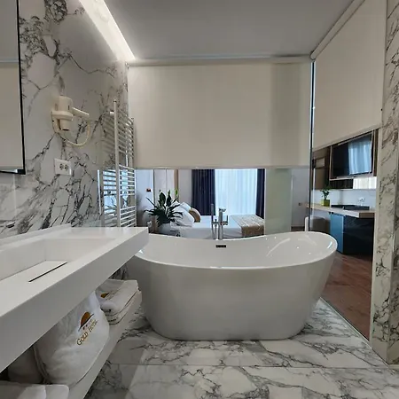 Gold 4* Vlorë