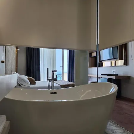 Gold Hotel 4*