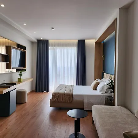 Gold Hotel